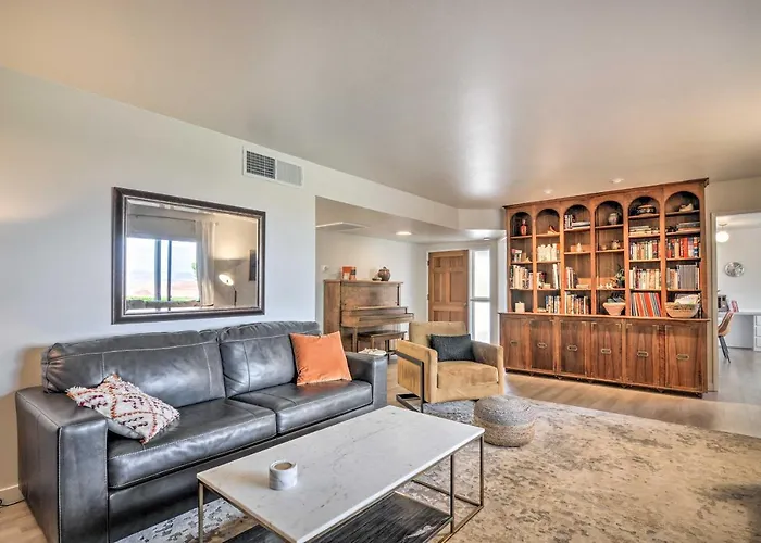 Powell Views: Mid-century In Page