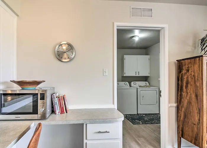 Powell Views: Mid-century In Dom wakacyjny