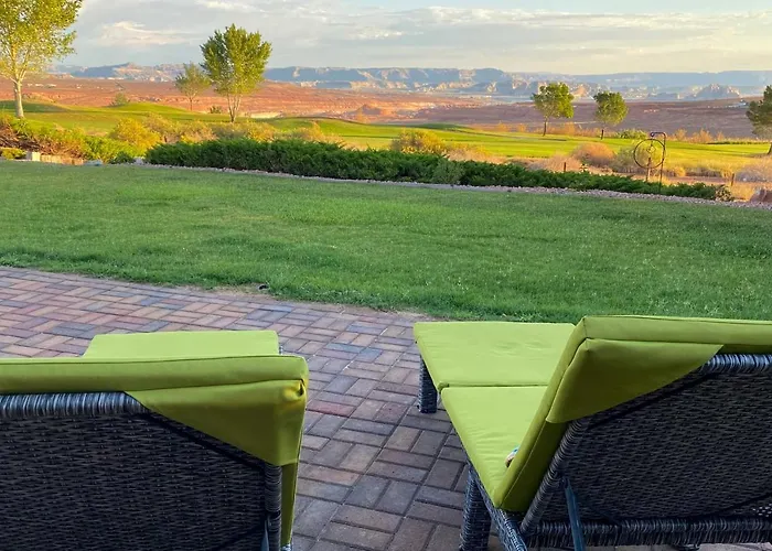 Ferienhaus Powell Views: Mid-century In *